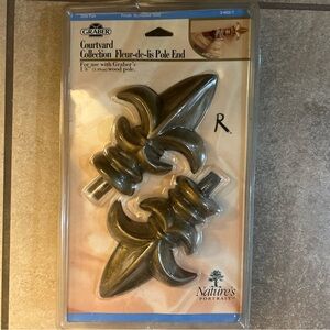Graber Courtyard Collection Fluer-de-lis Pole End Natures Portrait Home Decor
